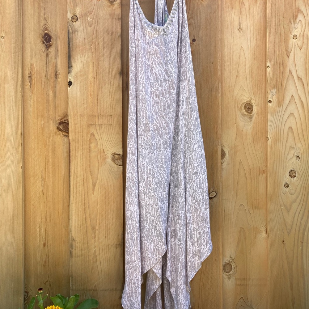 Elegant Lace Midi Dress in Cream